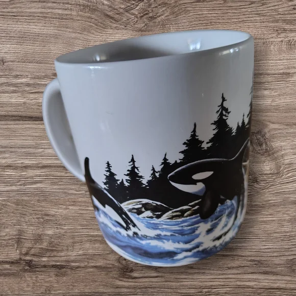 Orca Whale Ceramic Mug - Picture 4 of 8